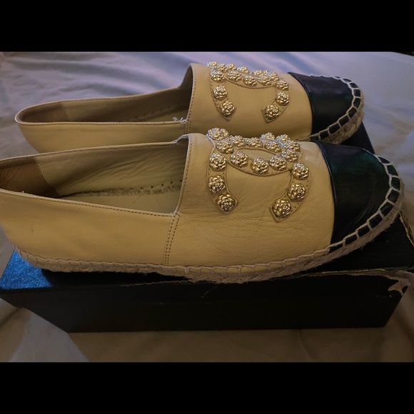 Chanel Loafers - Picture 1 of 6